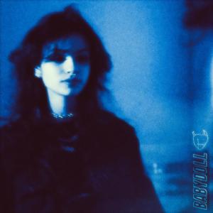 美女老师用丝袜踩我的🐔出精子的照片
